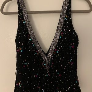 Gorgeous high end top. Sequence multi-color.